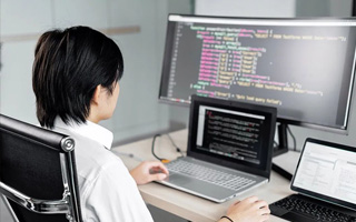 范县 ,php声明和调用变量的符号是什么？